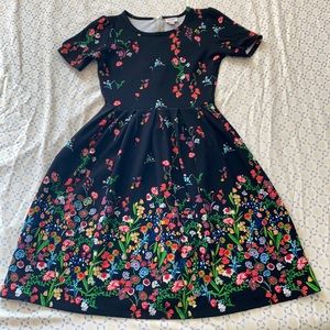 Lularoe Amelia black floral ultra unicorn pattern!
